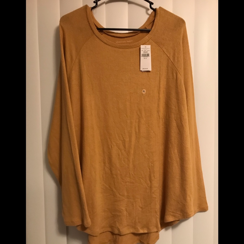 Long sleeve cozy shirt.